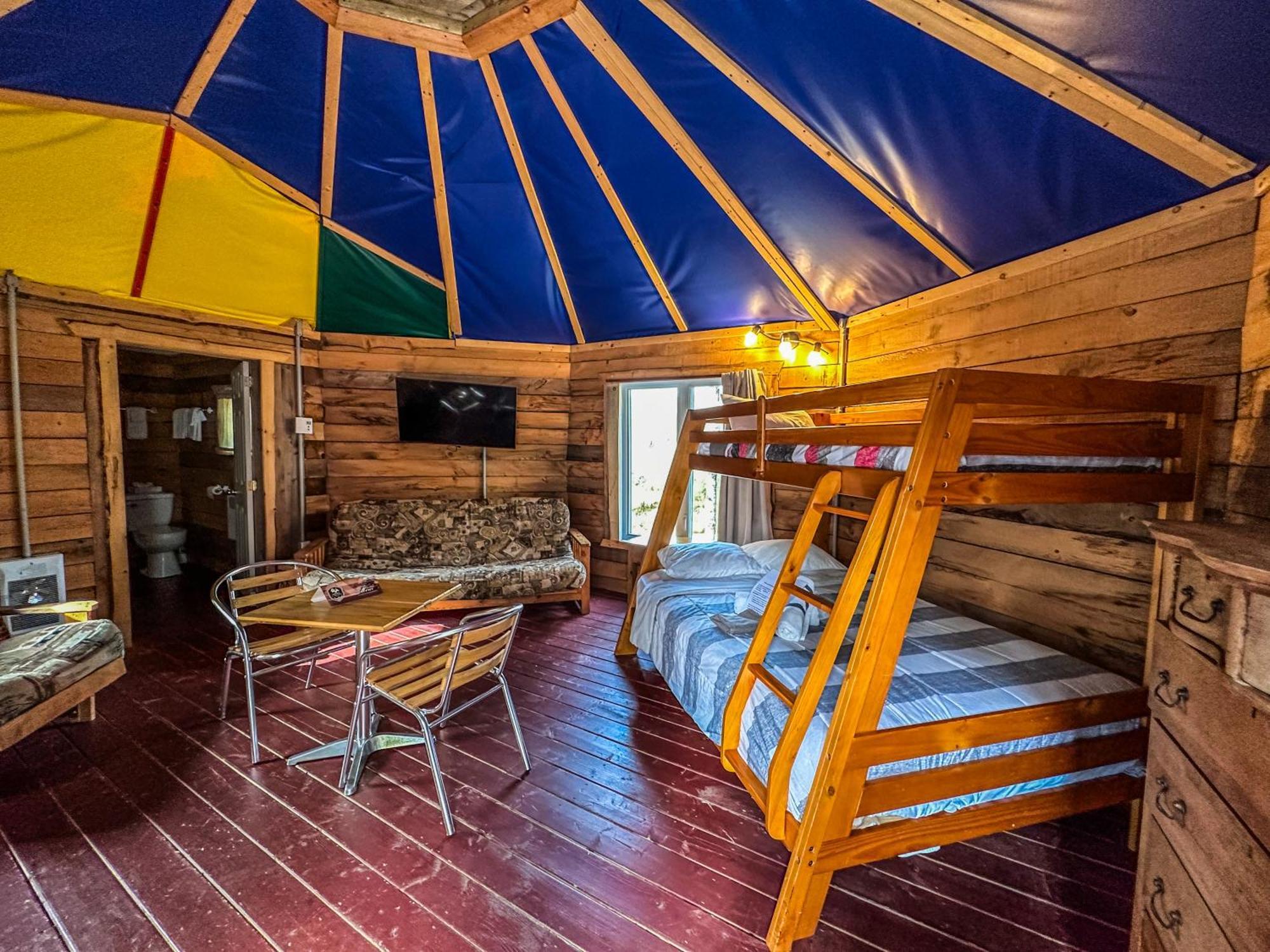 Auberge Du Vieux Moulin Sainte-Emélie 외부 사진